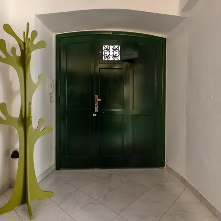 Guesthost - Comfy In The Heart Of Apartmán